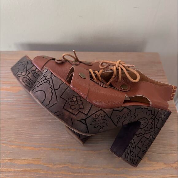 Free People Farrah Clog Platform Block Heel Sandal Brown Leather Women's Size 8 - Picture 4 of 9